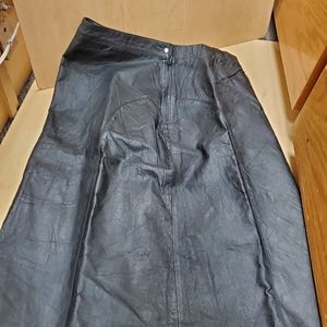 Genuine leather skirt